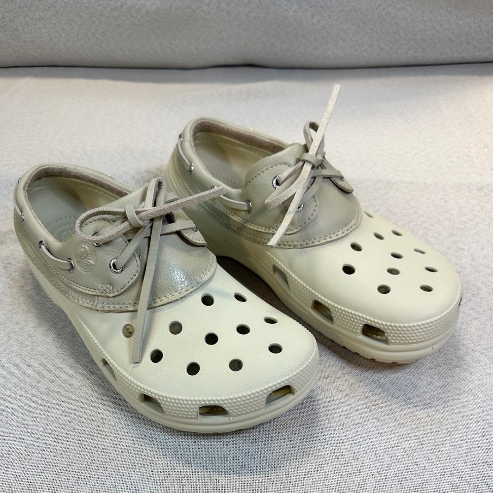 Crocs Beach Line Boat Shoe Mens 10 Womens 12 Tan Leather Classic Preppy Nautical
